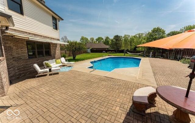 6177 W Broken Arrow Court, New Palestine, IN 46163