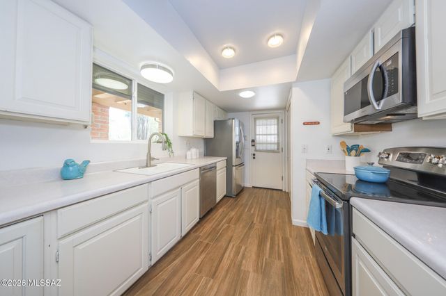 3220 W Westridge Avenue, Tucson, AZ 85745