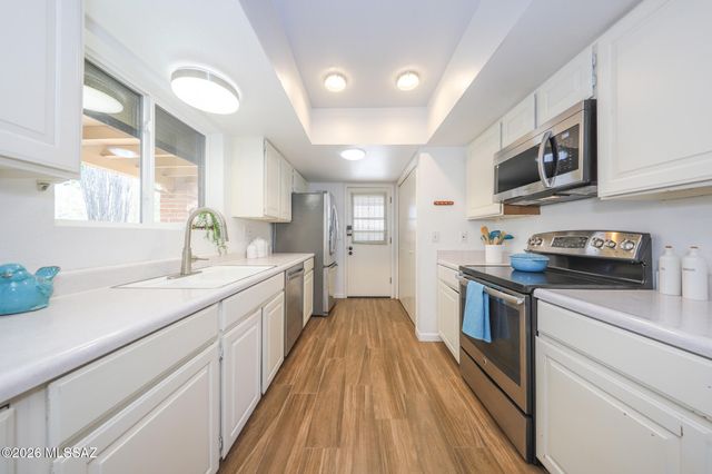 3220 W Westridge Avenue, Tucson, AZ 85745