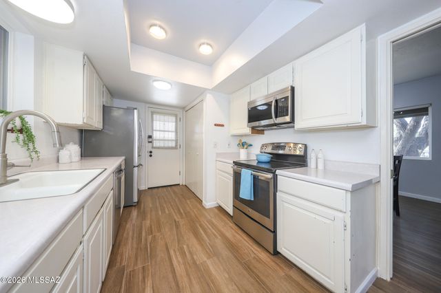 3220 W Westridge Avenue, Tucson, AZ 85745