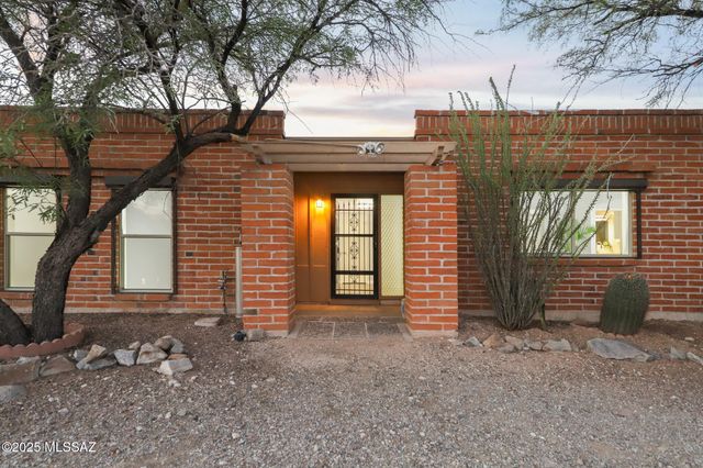 3220 W Westridge Avenue, Tucson, AZ 85745