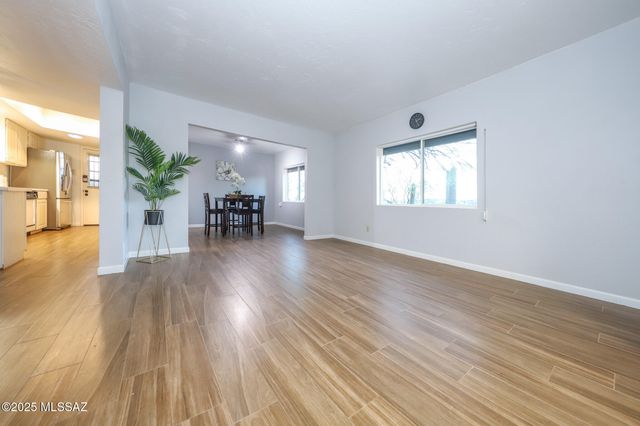 3220 W Westridge Avenue, Tucson, AZ 85745