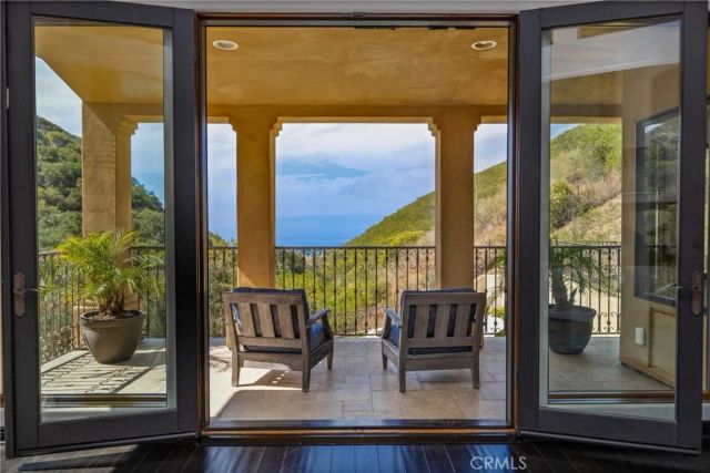 4322 Escondido Drive, Malibu, CA 90265