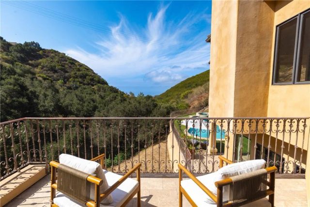 4322 Escondido Drive, Malibu, CA 90265