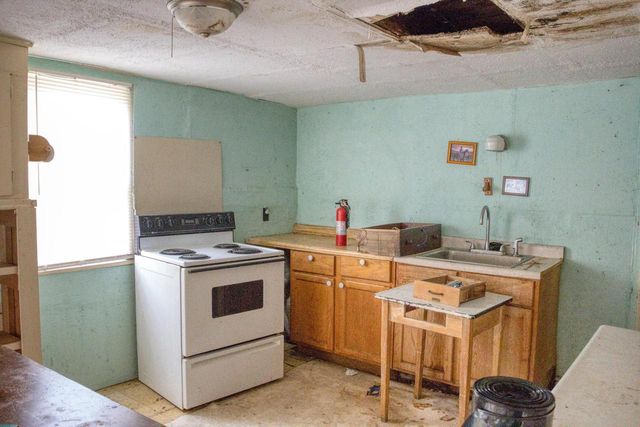 1334 BOOMER STREET, Watertown, WI 53094