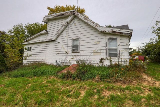 1334 BOOMER STREET, Watertown, WI 53094