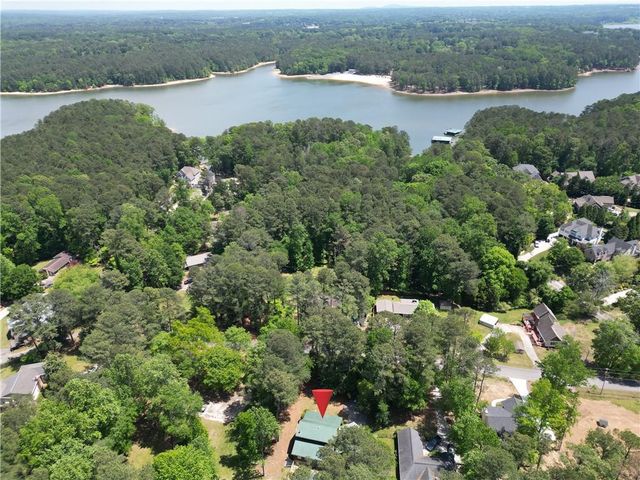 4707 Hilltop Drive NW, Acworth, GA 30101