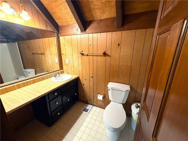 4707 Hilltop Drive NW, Acworth, GA 30101
