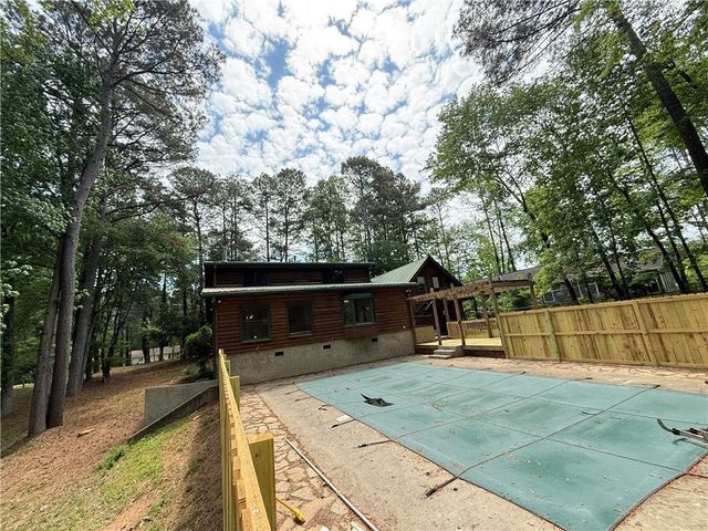 4707 Hilltop Drive NW, Acworth, GA 30101