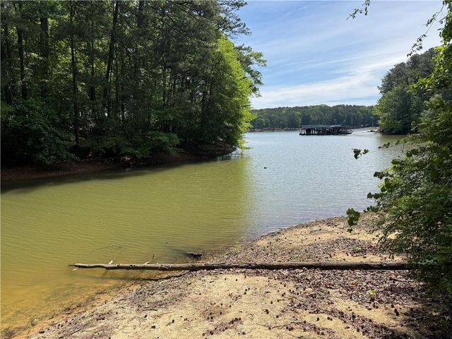 4707 Hilltop Drive NW, Acworth, GA 30101