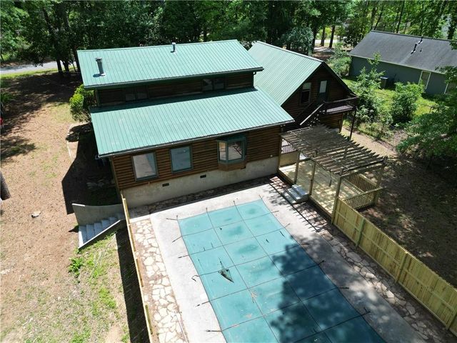 4707 Hilltop Drive NW, Acworth, GA 30101