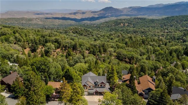 1251 Kodiak Drive, Lake Arrowhead, CA 92352