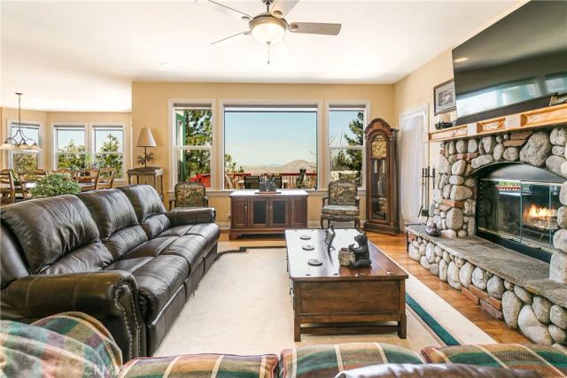 1251 Kodiak Drive, Lake Arrowhead, CA 92352