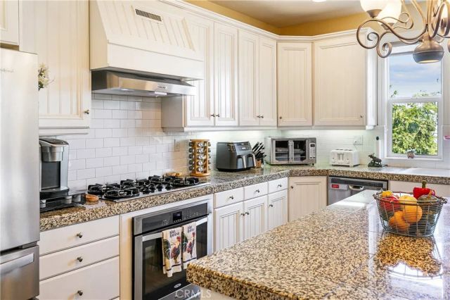 1251 Kodiak Drive, Lake Arrowhead, CA 92352