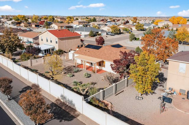 7072 Glen Hills Drive NE, Rio Rancho, NM 87144