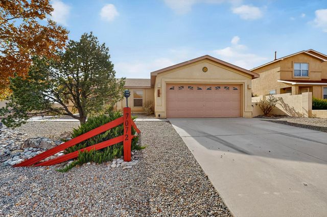 7072 Glen Hills Drive NE, Rio Rancho, NM 87144