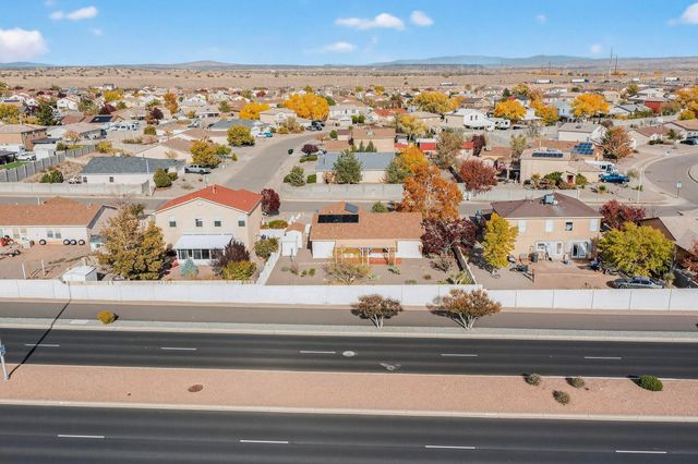 7072 Glen Hills Drive NE, Rio Rancho, NM 87144