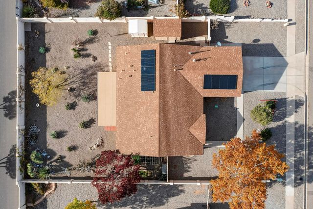 7072 Glen Hills Drive NE, Rio Rancho, NM 87144