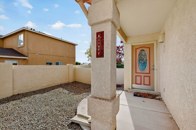 7072 Glen Hills Drive NE, Rio Rancho, NM 87144