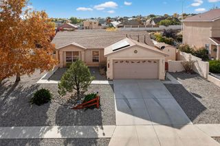 7072 Glen Hills Drive NE, Rio Rancho, NM 87144