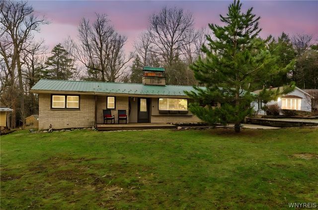 7510 Chestnut Ridge Road, Boston, NY 14127