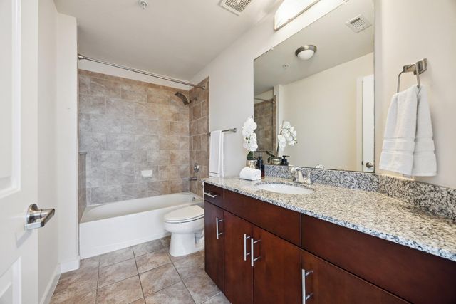 360 Nueces ST 1116, Austin, TX 78701