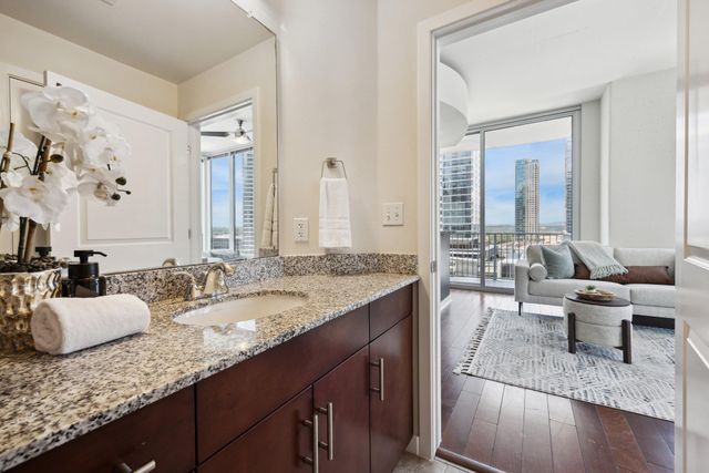 360 Nueces ST 1116, Austin, TX 78701