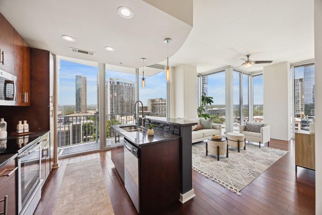 360 Nueces ST 1116, Austin, TX 78701