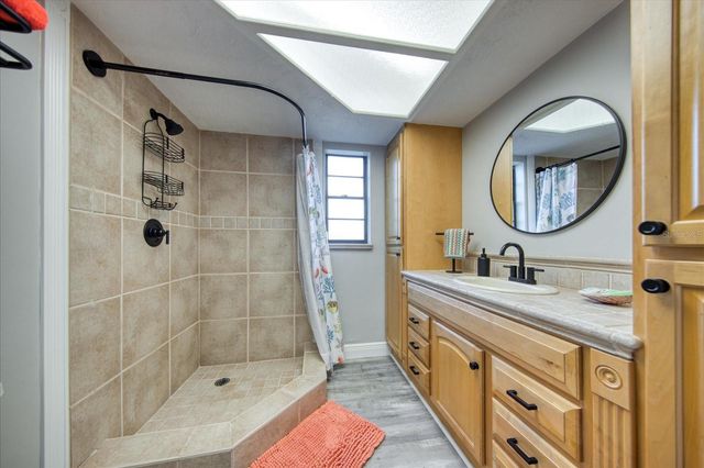 13703 OAK FOREST BOULEVARD N, Seminole, FL 33776