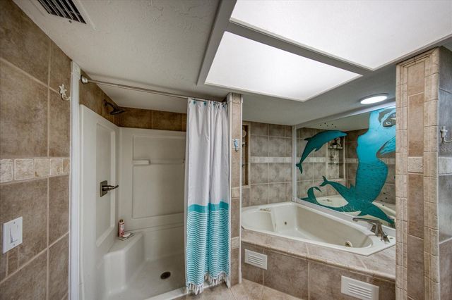 13703 OAK FOREST BOULEVARD N, Seminole, FL 33776