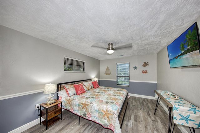 13703 OAK FOREST BOULEVARD N, Seminole, FL 33776