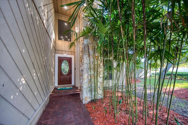 13703 OAK FOREST BOULEVARD N, Seminole, FL 33776