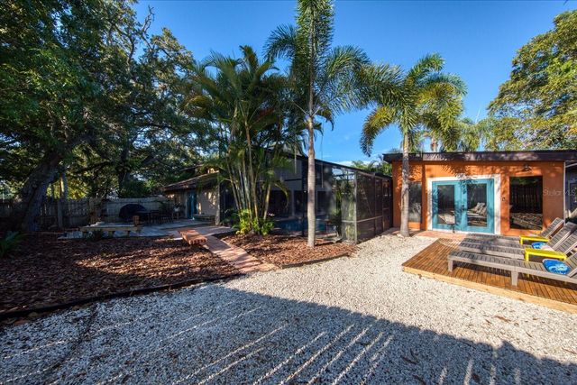 13703 OAK FOREST BOULEVARD N, Seminole, FL 33776