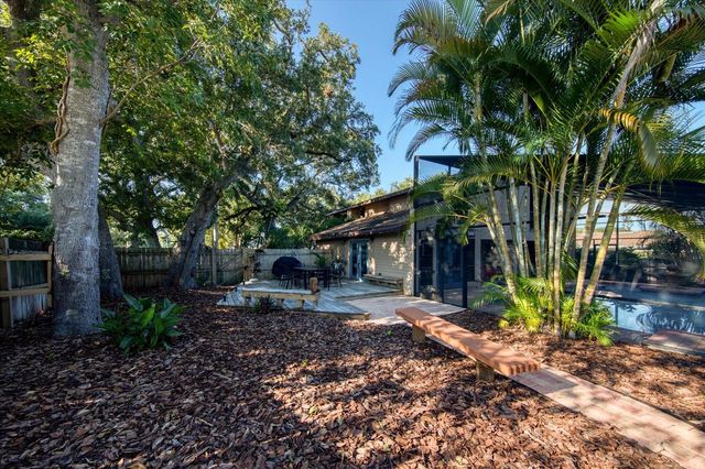 13703 OAK FOREST BOULEVARD N, Seminole, FL 33776