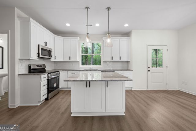 37 Ray Street, Newnan, GA 30263