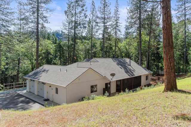 3586 Freegold Dr, Camino, CA 95709