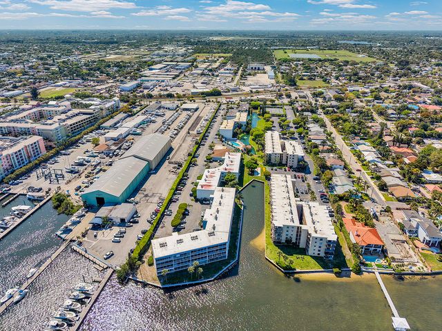 100 Waterway Drive S 109, Lantana, FL 33462