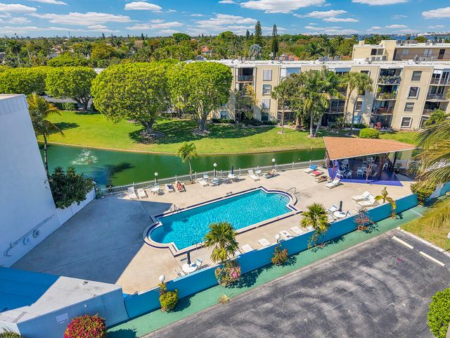 100 Waterway Drive S 109, Lantana, FL 33462