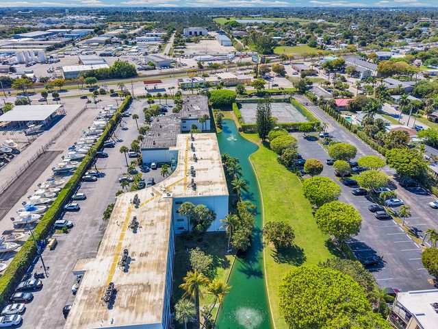 100 Waterway Drive S 109, Lantana, FL 33462