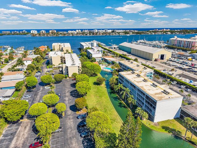 100 Waterway Drive S 109, Lantana, FL 33462