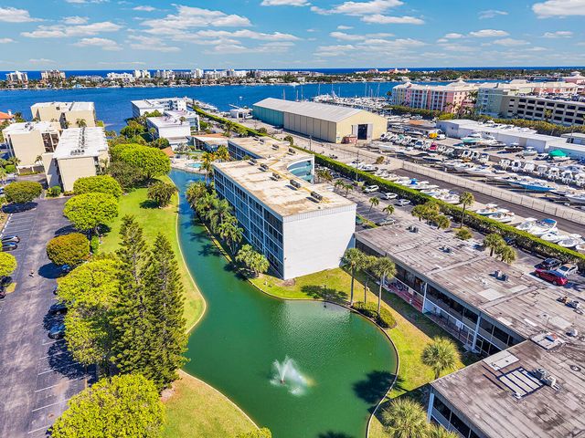 100 Waterway Drive S 109, Lantana, FL 33462