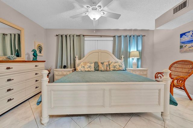 100 Waterway Drive S 109, Lantana, FL 33462