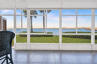 100 Waterway Drive S 109, Lantana, FL 33462