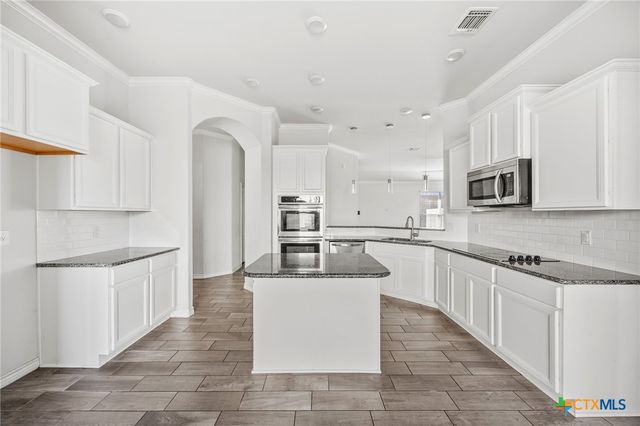 4514 Guildford Drive, Belton, TX 76513