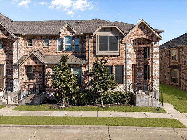 921 Shelby Lane, Lewisville, TX 75056