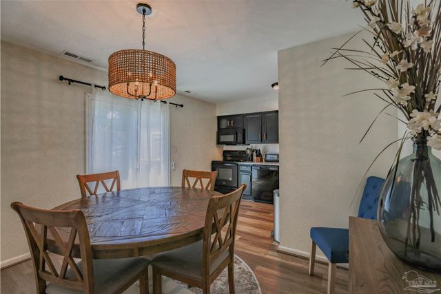 4736 Huron Dr, Pensacola, FL 32507