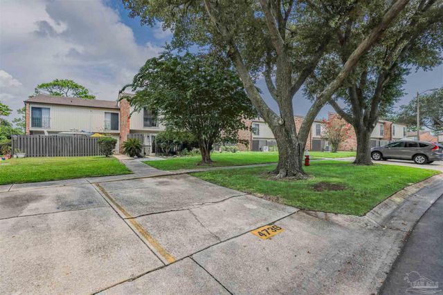 4736 Huron Dr, Pensacola, FL 32507