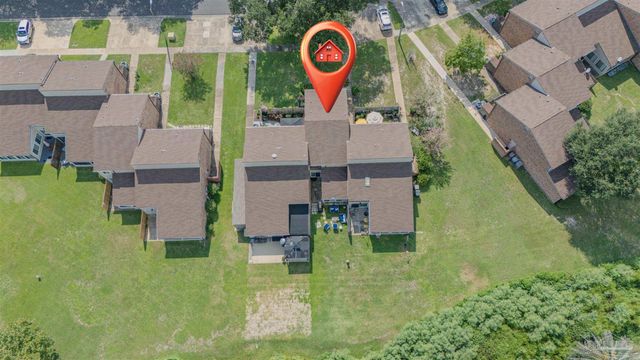 4736 Huron Dr, Pensacola, FL 32507