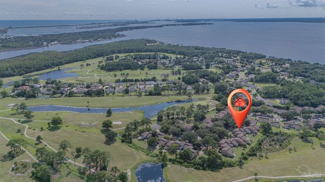 4736 Huron Dr, Pensacola, FL 32507