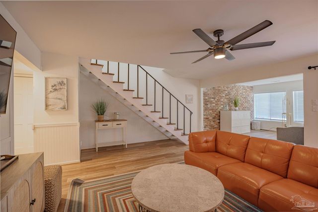 4736 Huron Dr, Pensacola, FL 32507